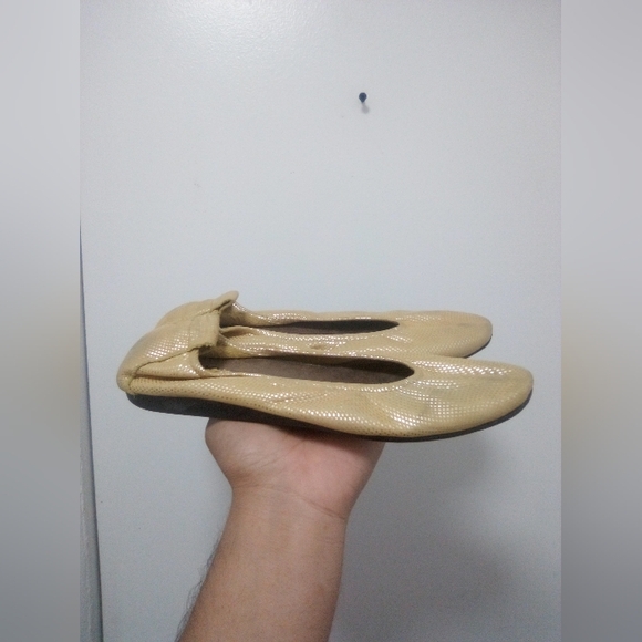 ARCHE France Metallic Gold Ballerina Ballet Flats Sz 39/8 Women - Picture 3 of 8
